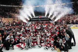 NHL | Lendl v sedmém nebi. V triumf Caroliny věřila tenisová legenda už před sezonou - Sport.cz